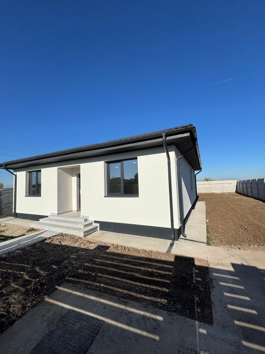 Casa Individuala 4 camere, 2 bai, Teren 500mp-Buftea