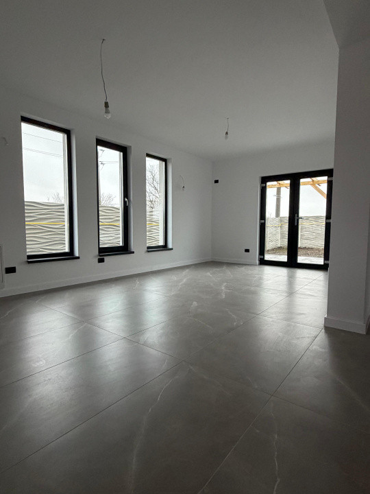 Casa Individuala 4 camere, 2 bai, Teren 500mp-Buftea