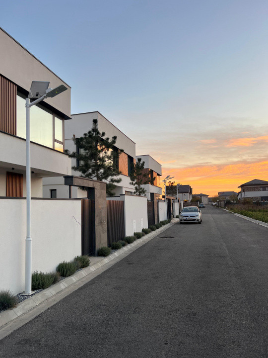 Vila exclusivista 5 camere- Smart Home- Independenta Energetic-OTOPENI