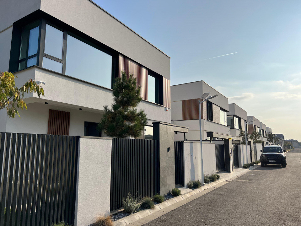 Vila exclusivista 5 camere- Smart Home- Independenta Energetic-OTOPENI