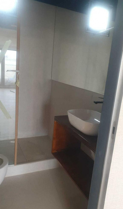 Apartament 3 camere 105 mp, et. 6, terasa, garaj, bloc 2012, zona Dacia Eminescu