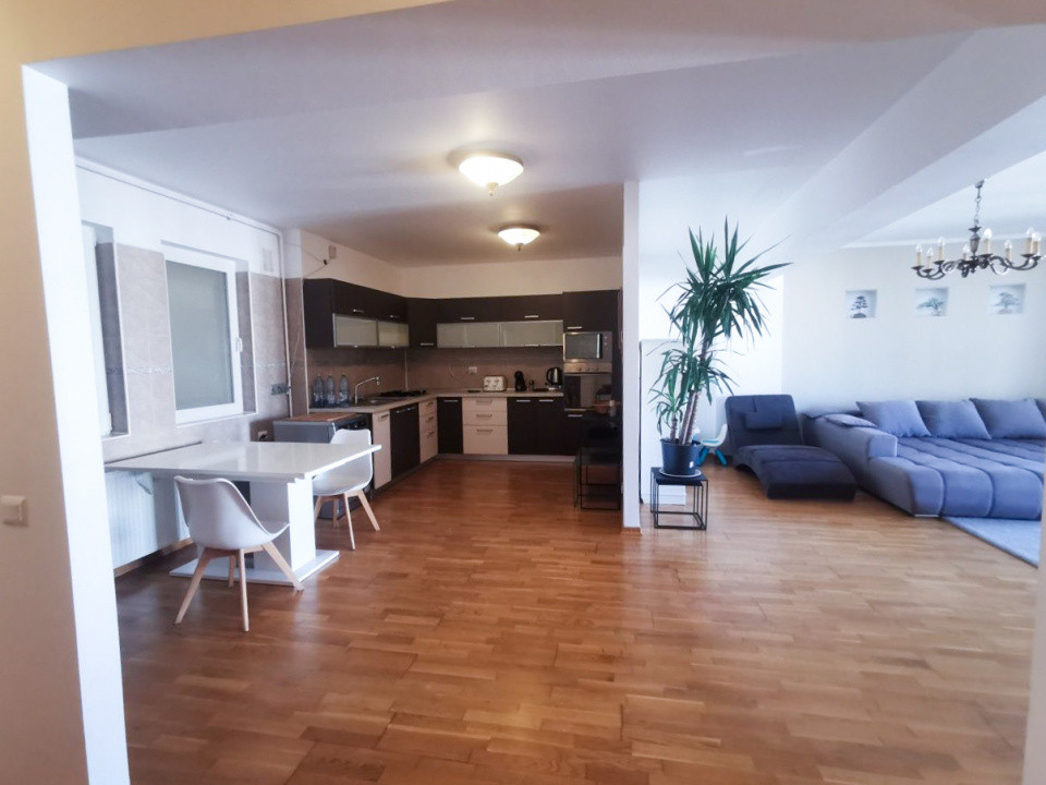 Apartament 3 camere de inchiriat Calea Calarasilor