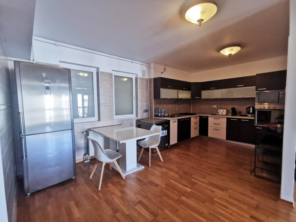 Apartament 3 camere de inchiriat Calea Calarasilor