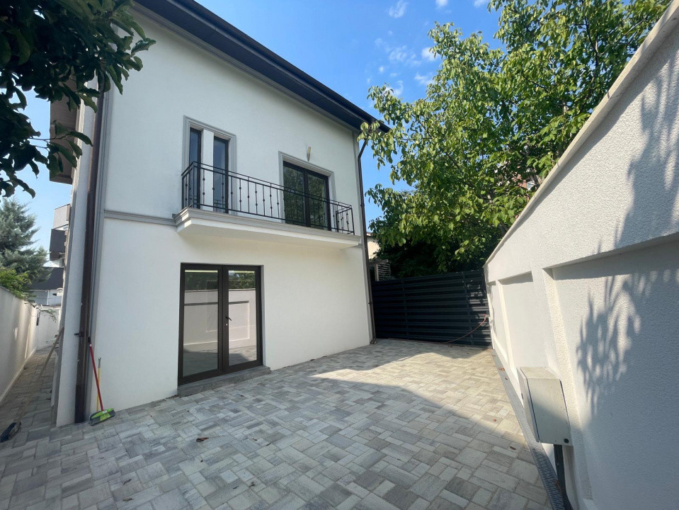 Casa de vanzare 5 camere 175mp I teren 202mp I Pipera-Voluntari