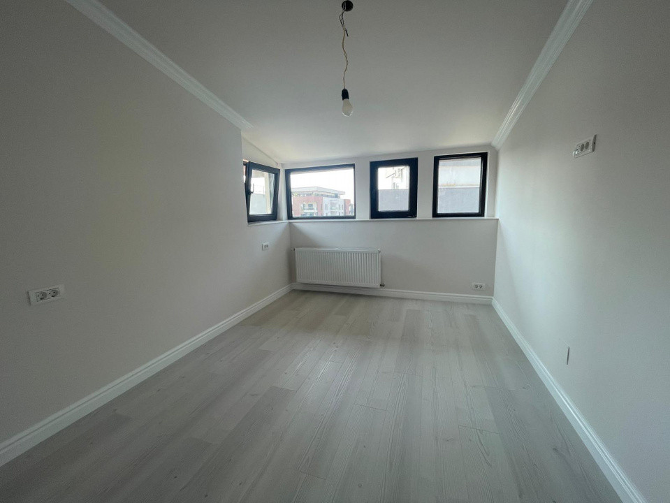 Casa de vanzare 5 camere 175mp I teren 202mp I Pipera-Voluntari