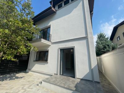 Casa de vanzare 5 camere 175mp I teren 202mp I Pipera-Voluntari