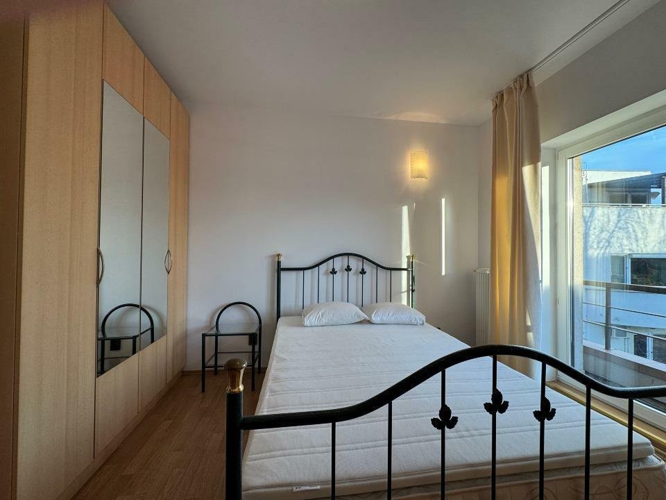 Apartament pentru chirie 4 camere în Herastrau 