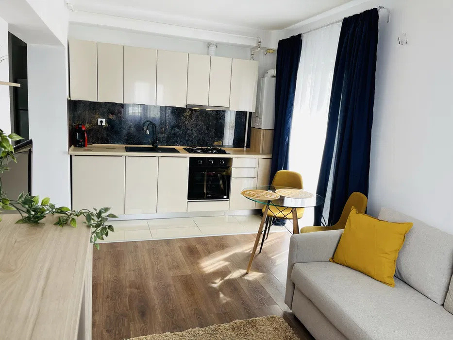 Apartament 2 camere Cosmopolis+loc de parcare 