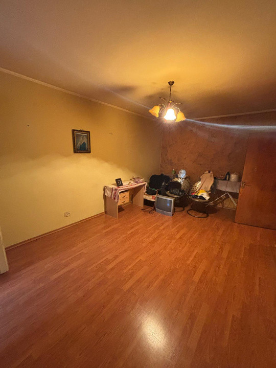 Apartament 3 camere decomandat – Lacul Tei | Bloc reabilitat