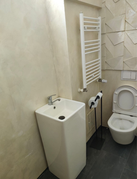 Spatiu comercial stradal, parter, zona Dorobanti