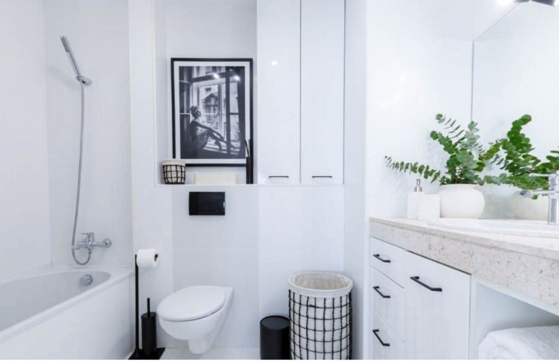 Inchiriere apartament 3 camere Delea Veche