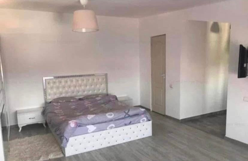 Garsoniera moderna, la cheie, bloc nou, centrala, metrou 1 Decembrie