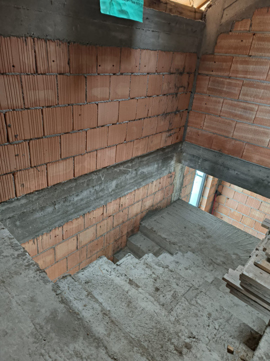 De vanzare casa la rosu 190 mp utili- Eden Forest-Gulia, Dambovita,Comision ZERO