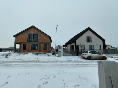 De vanzare casa la rosu 190 mp utili- Eden Forest-Gulia, Dambovita,Comision ZERO