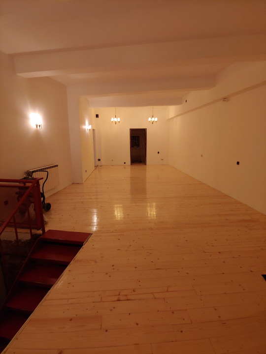 Spatiu comercial stradal, 200 mp, terasa, Horeca, zona Dacia