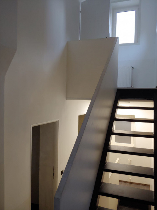 Spatiu comercial stradal, 200 mp, terasa, Horeca, zona Dacia