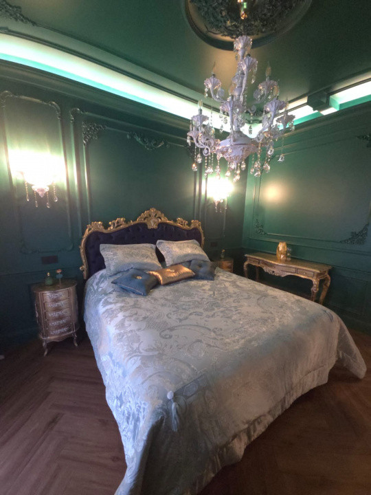 Apartament cu 2 camere - Bd. Dacia -P-ta  Romana