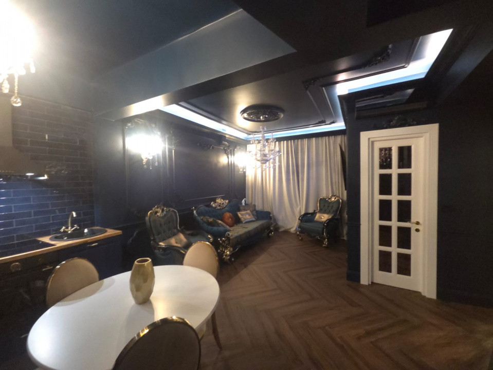 Apartament cu 2 camere - Bd. Dacia -P-ta  Romana