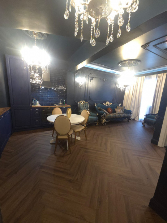 Apartament cu 2 camere - Bd. Dacia -P-ta  Romana