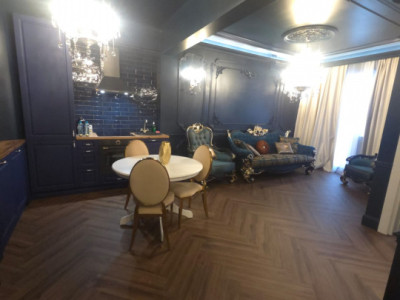 Apartament cu 2 camere - Bd. Dacia -P-ta  Romana