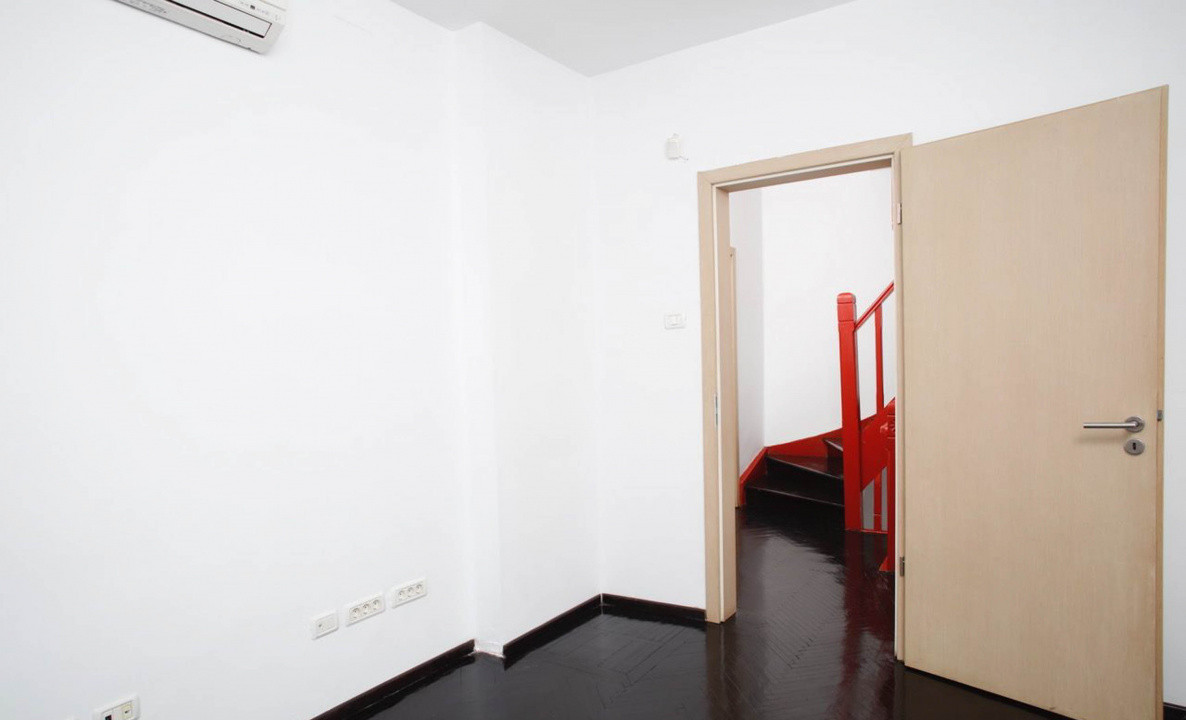 Spatiu creativ Etaj 1 + Mansarda | Zona Decebal Muncii