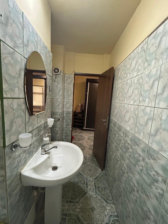 Garsoniera decomandat, mobilata si utilata, Tei, Facultatea de Constructii