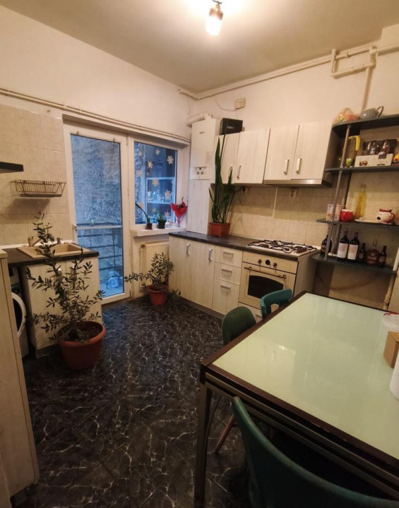 Inchiriere apartament 3 camere Unirii | Centrala proprie