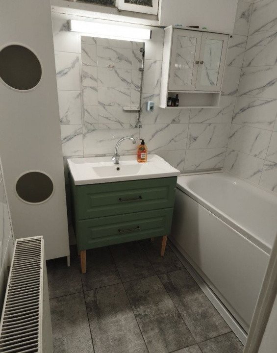 Inchiriere apartament 3 camere Unirii | Centrala proprie