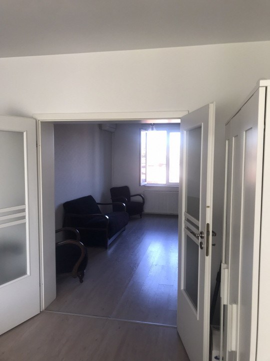 Apartament cu 2 camere 