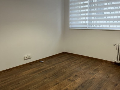 Spatiu birouri/cabinete, 46 mp, parter, renovat, zona Unirii