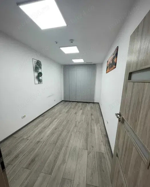 Spatiu comercial stradal, 220 mp, subsol, parter, etaj, zona Baba Novac 