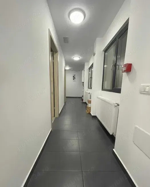 Spatiu comercial stradal, 220 mp, subsol, parter, etaj, zona Baba Novac 