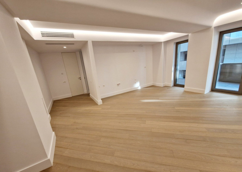 Apartament modern 3 camere 95 mp, terasa, complex nou, zona Iancu Nicolae