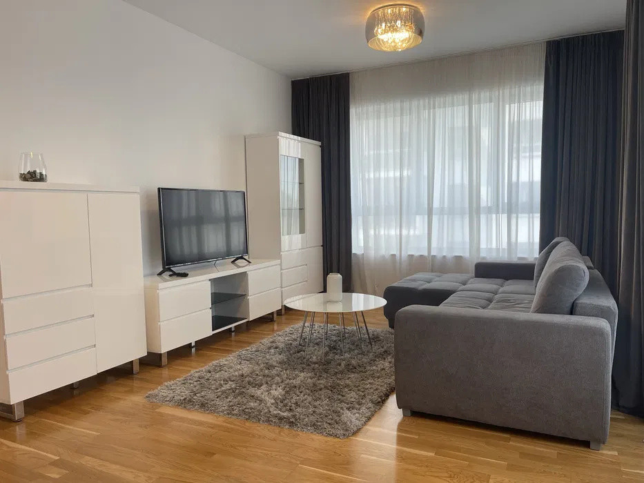 de inchiriat apartament cu 2 camere  in Luxuria