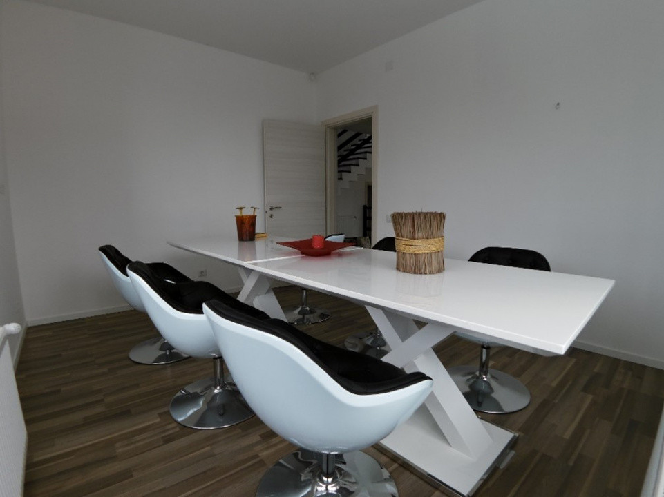 Duplex elegant de vânzare în Mogoșoaia