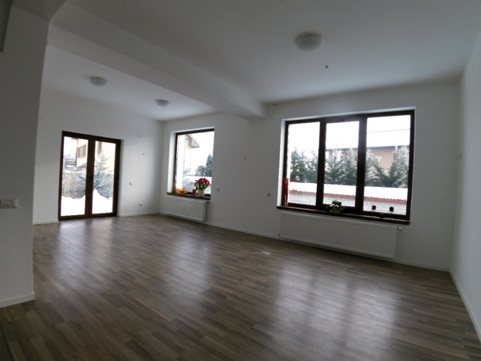 Duplex elegant de vânzare în Mogoșoaia