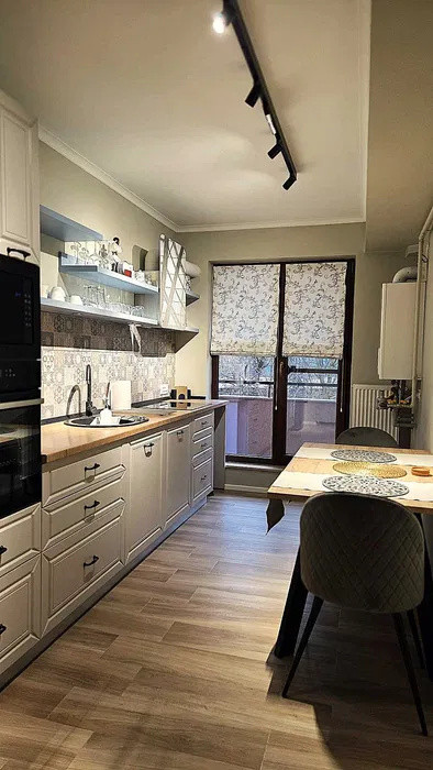 Apartament decomandat in zona Herastrau Nordului 