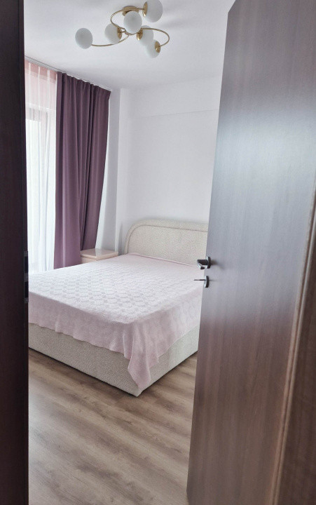 Inchiriere apartament 2 camere Aparatorii Patriei | Modern, parcare, centrala