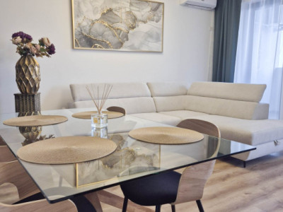 Inchiriere apartament 2 camere Aparatorii Patriei | Modern, parcare, centrala