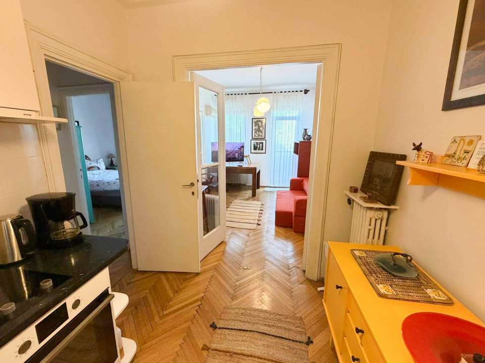 Inchiriere apartament 2 camere Armeneasca | Ultracentral, colorat, primitor