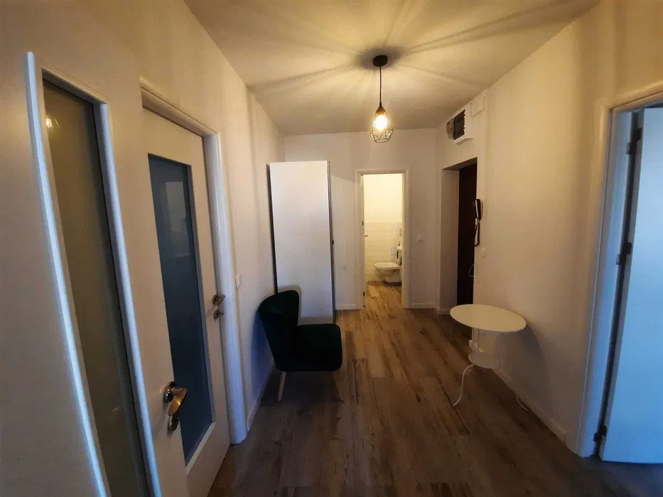 De inchiriat apartament  cu 3 camere  in Aviatorilor 