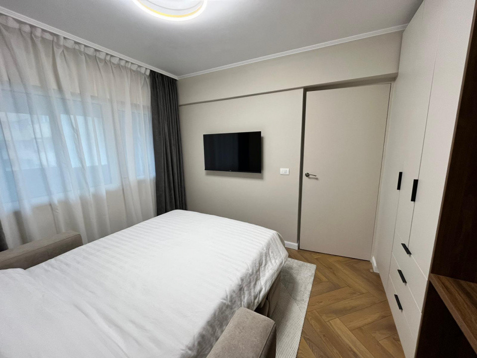 de inchiriat apartament  cu 4 camere  in Doamna Ghica 