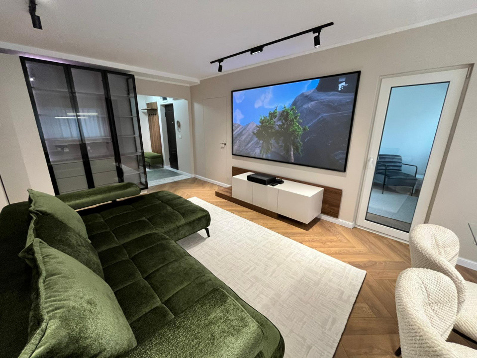 de inchiriat apartament  cu 4 camere  in Doamna Ghica 