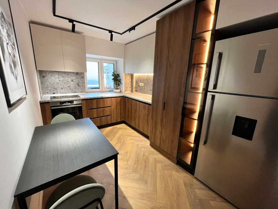 de inchiriat apartament  cu 4 camere  in Doamna Ghica 