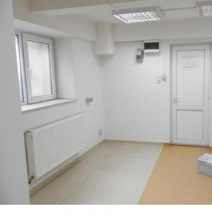 Casa individuala 9 camere, 3 bai, centrala, renovata, investitie, zona Mosilor