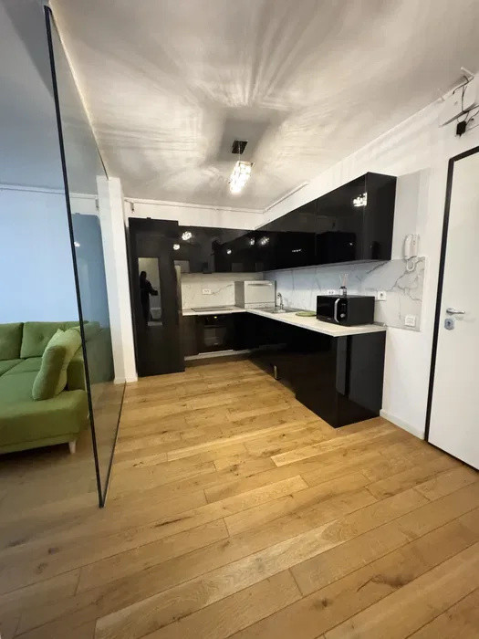 de inchiriat apartament  cu 3 camere  in Aviatiei 