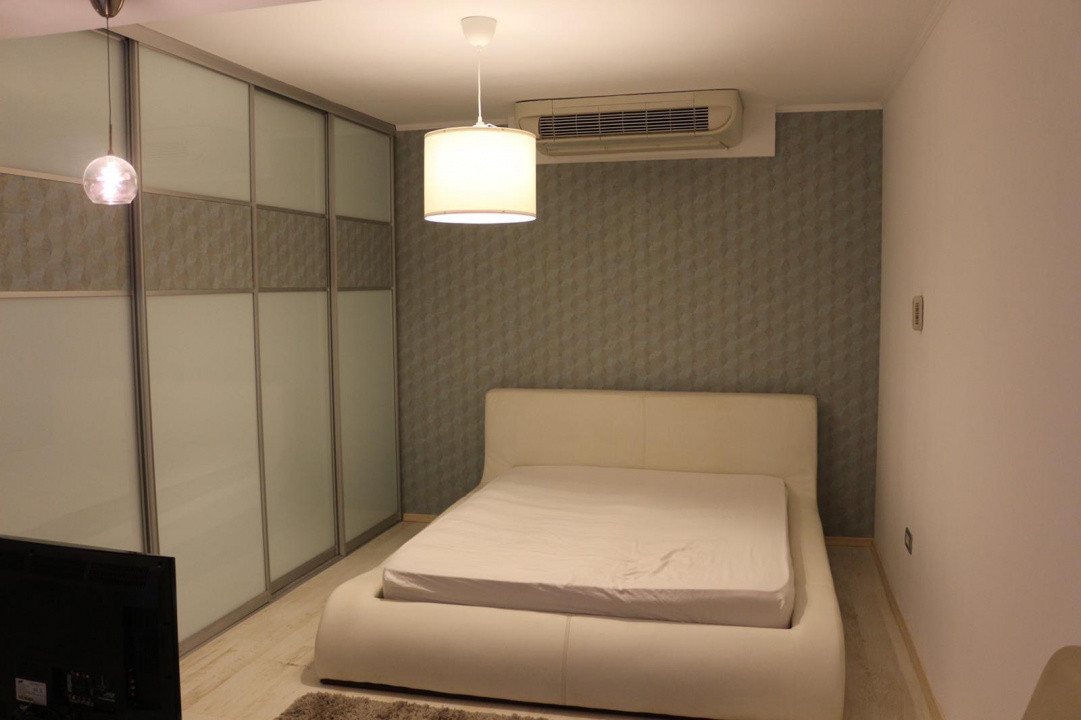 Apartament cu 3 camere în Herăstrău, grădină proprie