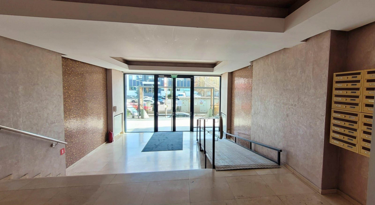 Inchiriere 2 camere Upground | 90 mp utili, terasa 12 mp