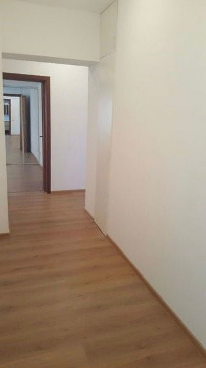 Inchirierez apartament 3 camere-Pipera