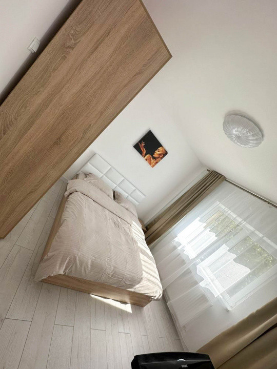 Inchiriere 3 camere 85 mp | Zona Nerva Traian | Aproape de mall